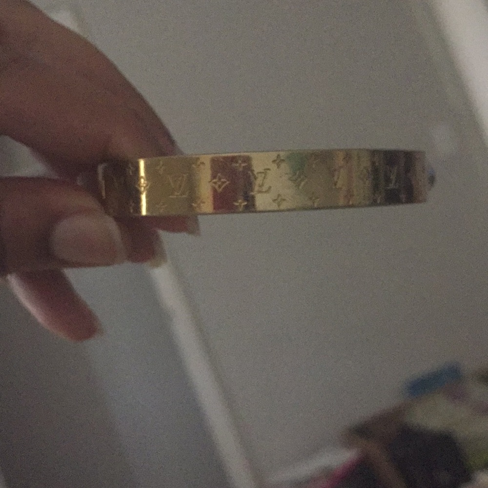 Louis Vuitton Gold LV Bracelet